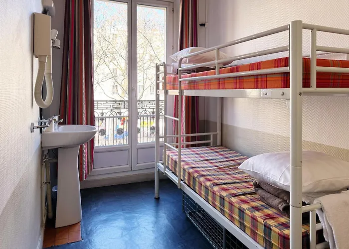 Le Regent Montmartre By Hiphophostels